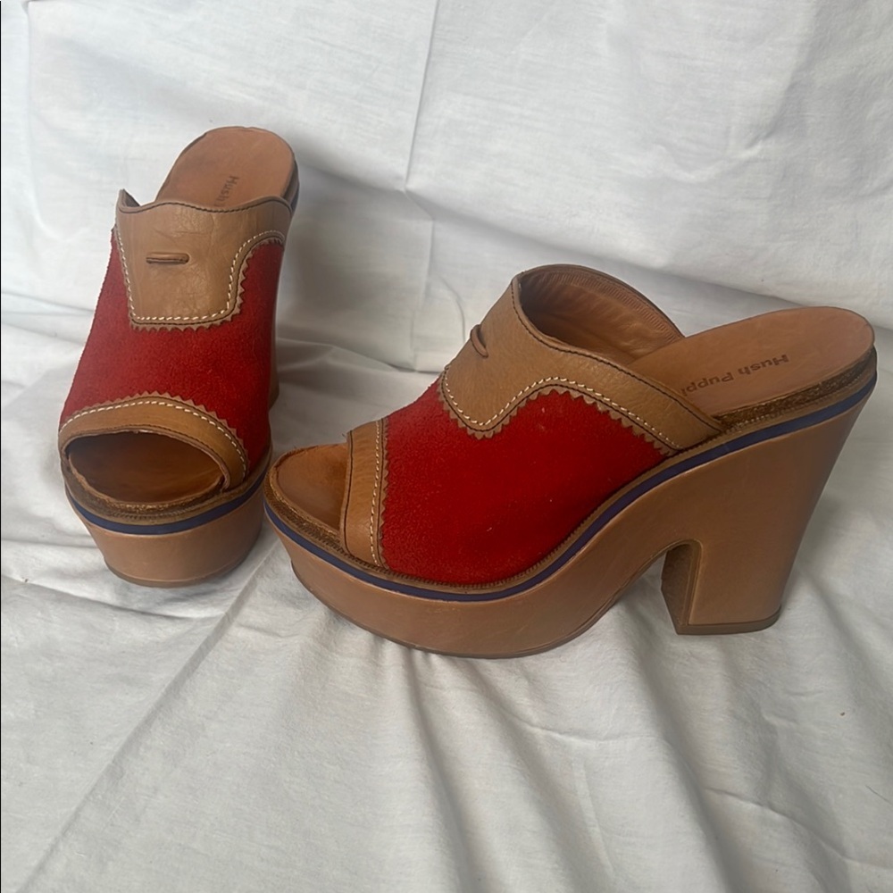 Comfy Hush Puppies Red and Tan Mules with Chunky Heel